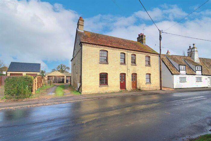 4 Bedroom Semi-Detached House To Rent In Wood End, Bluntisham, Huntingdon, PE28