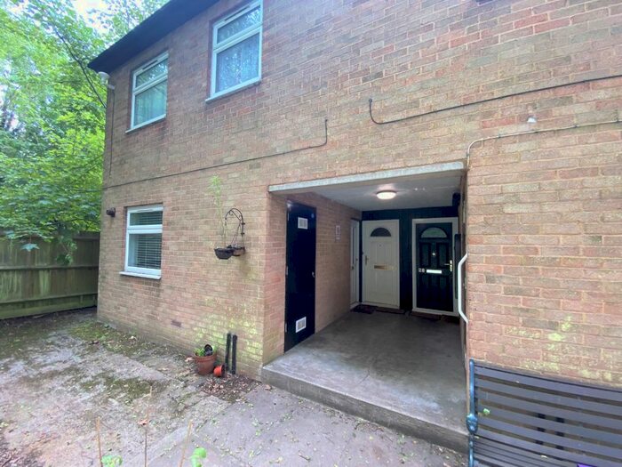 1 Bedroom Flat To Rent In Regency Close, Gillingham, ME8