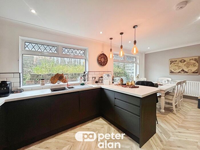 3 Bedroom Property To Rent In Heol Pandy, Llangeinor, Bridgend, CF32