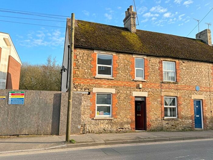 2 Bedroom Cottage To Rent In High Street South, Rushden, NN10