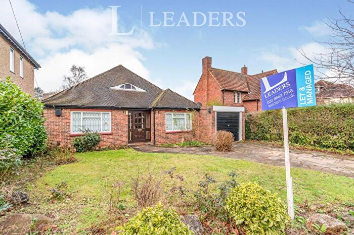 3 Bedroom Bungalow To Rent In Cornwall Road, Cheam, Sutton, SM2