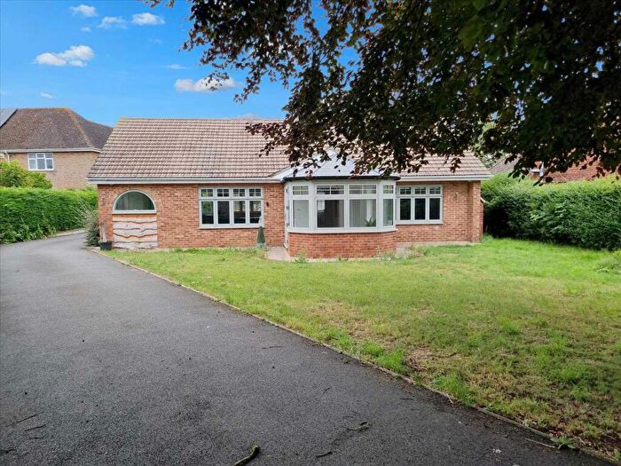 2 Bedroom Detached Bungalow For Sale In Sleaford Road, Heckington, NG34