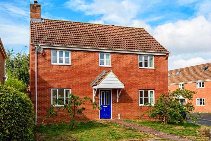 4 Bedroom Detached House To Rent In Swindon, Wiltshire, SN25