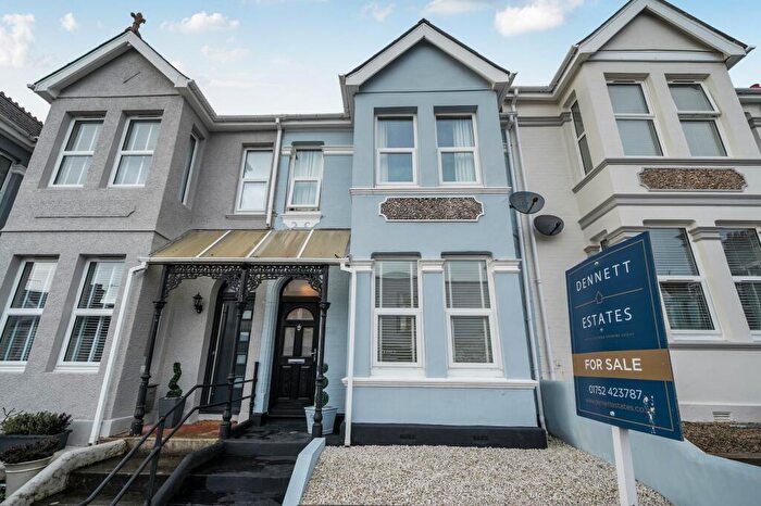 3 Bedroom Terraced House For Sale In Elphinstone Road, Peverell, PL2