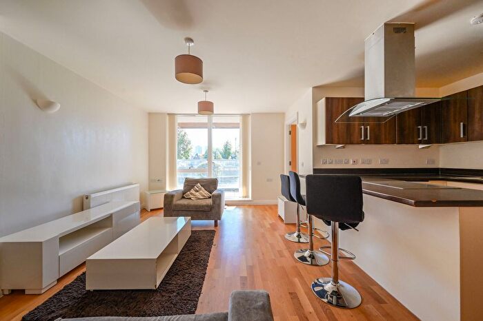 3 Bedroom Flat For Sale In Ursula Gould Way, Tower Hamlets, London, E14