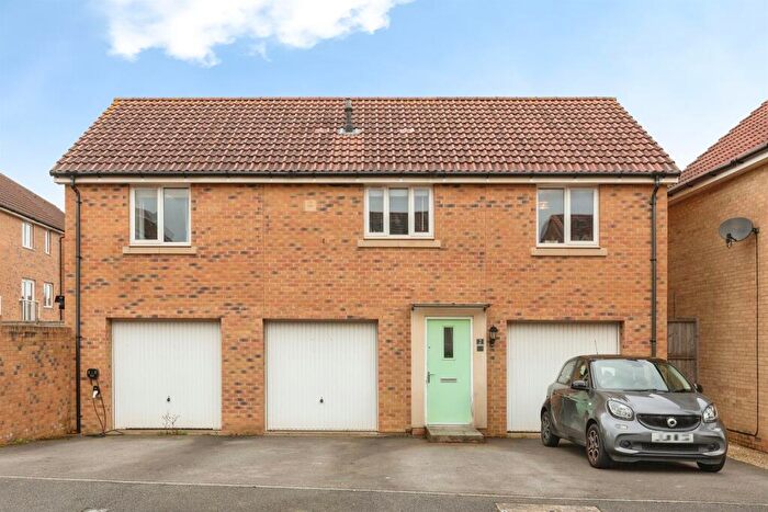 2 Bedroom Town House For Sale In Lupin Close, Emersons Green, Bristol, BS16
