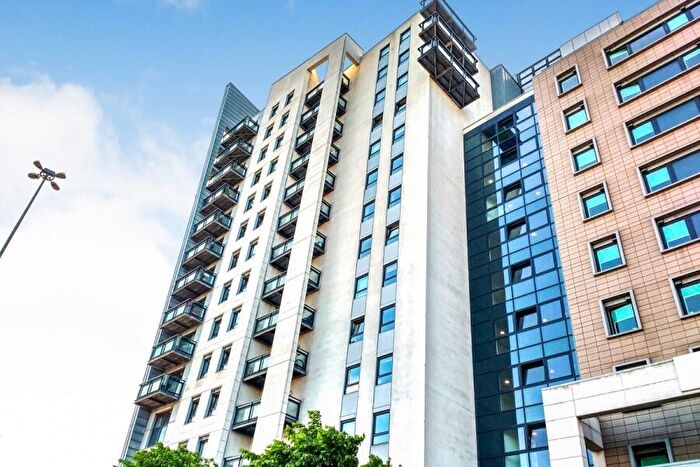 2 Bedroom Apartment To Rent In Gateway North, Leeds City Centre, LS9
