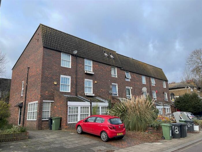 5 Bedroom Terraced House To Rent In Wisteria Road, London, Lewisham, SE13