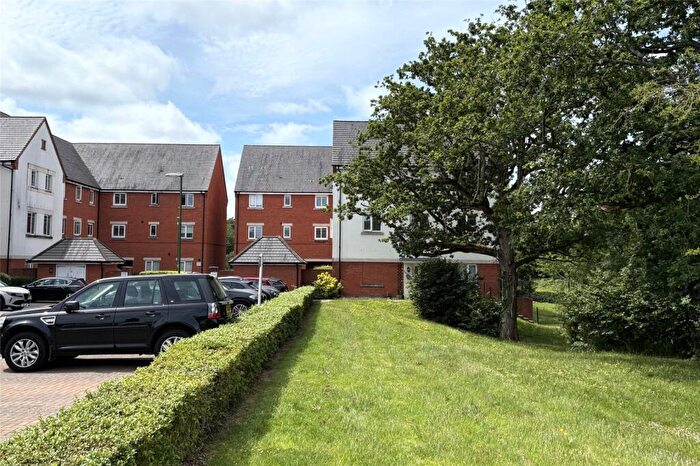 2 Bedroom Maisonette For Sale In Hammingden Court, Forge Wood, Crawley, West Sussex, RH10