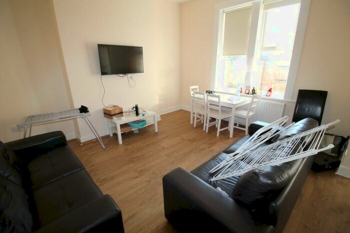 5 Bedroom Terraced House To Rent In Harrison Place, Newcastle Upon Tyne, NE2