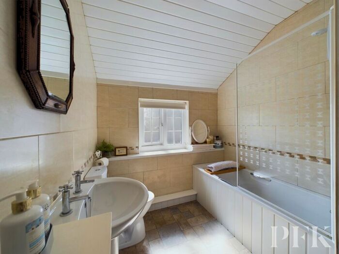 2 Bedroom Cottage For Sale In Garden Lane, Allonby, Maryport, CA15