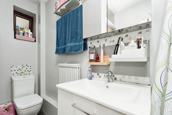 3 Bedroom End Of Terrace House For Sale In Foster Road, Norwich, Norfolk, NR3