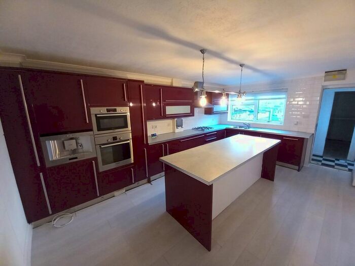 2 Bedroom Terraced House To Rent In Bellmount Close, Bramley, Leeds, LS13