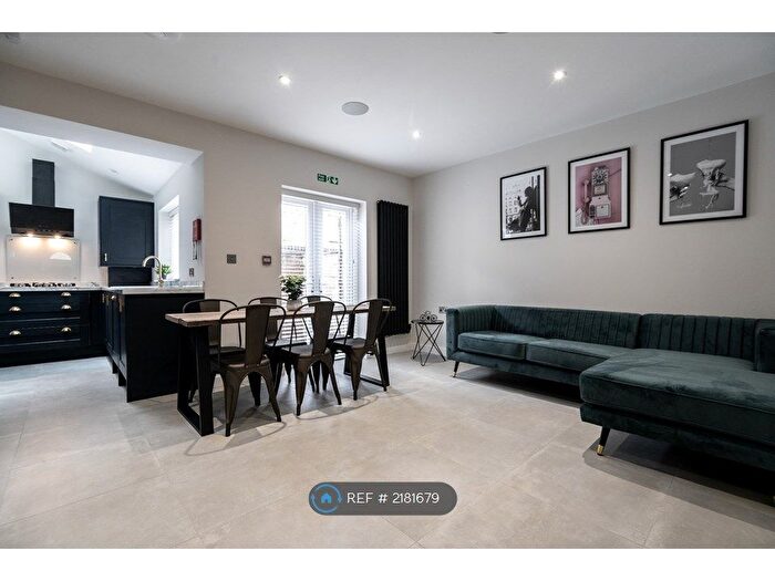 6 Bedroom Terraced House To Rent In Alderson Road, Liverpool, L15