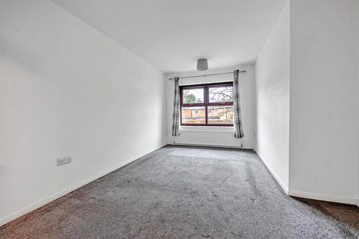 1 Bedroom Flat To Rent In Flaxfield Road, Basingstoke, Hants, RG21