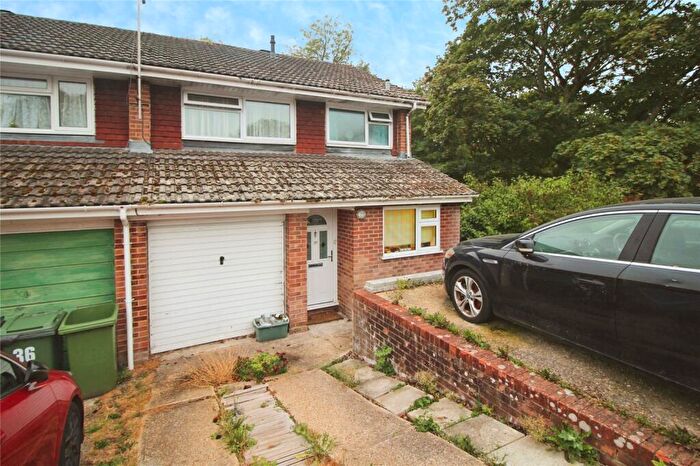 3 Bedroom Semi-Detached House For Sale In Ravel Close, Basingstoke, Hampshire, RG22