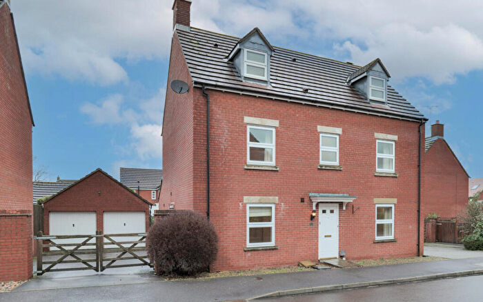 5 Bedroom Detached House For Sale In Park Road, Bowerhill, Melksham, SN12