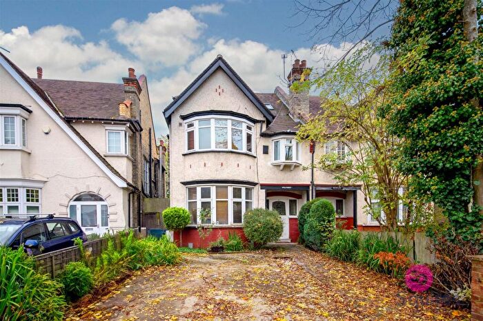 2 Bedroom Flat To Rent In Manor View, Finchley, N3