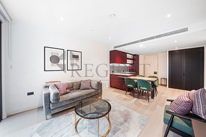 2 Bedroom Flat To Rent In Embassy Gardens, Viaduct Gardens, SW11