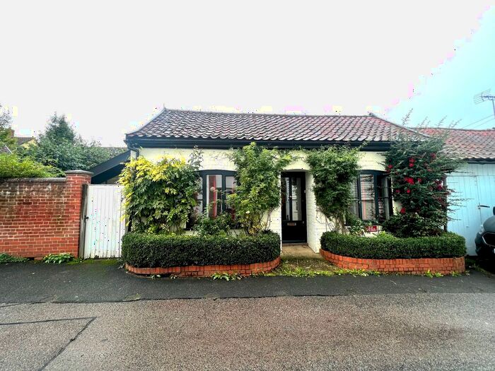 1 Bedroom Detached Bungalow To Rent In Little Back Lane, Debenham, Stowmarket, IP14