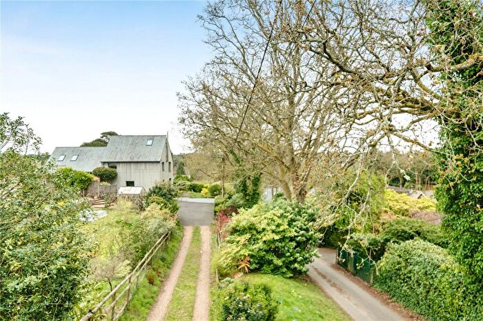 4 Bedroom Detached House For Sale In Bat & Ball Lane, Farnham, Surrey, GU10