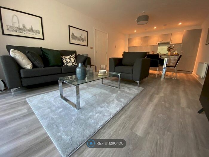 1 Bedroom Flat To Rent In Waters Road, Hemel Hempstead HP3