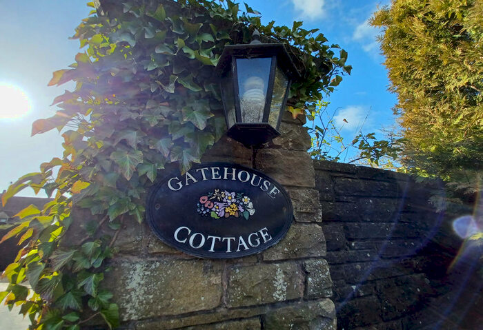 1 Bedroom Cottage To Rent In Gate House Cottage, Barston Lane, Solihull, West Midlands, B92