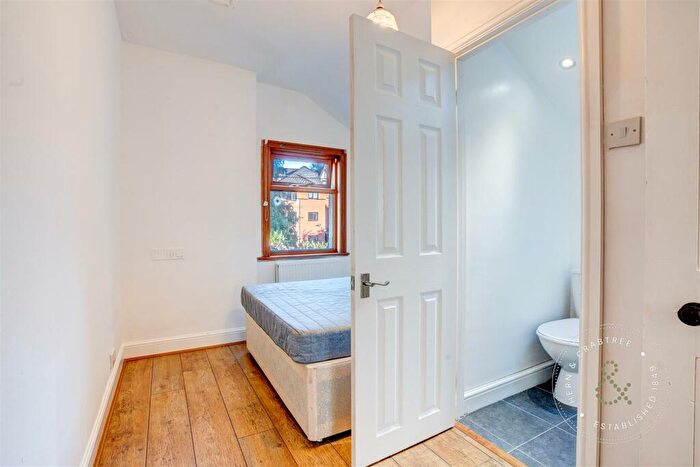 3 Bedroom Terraced House For Sale In Pembroke Road, Canton, Cardiff, CF5