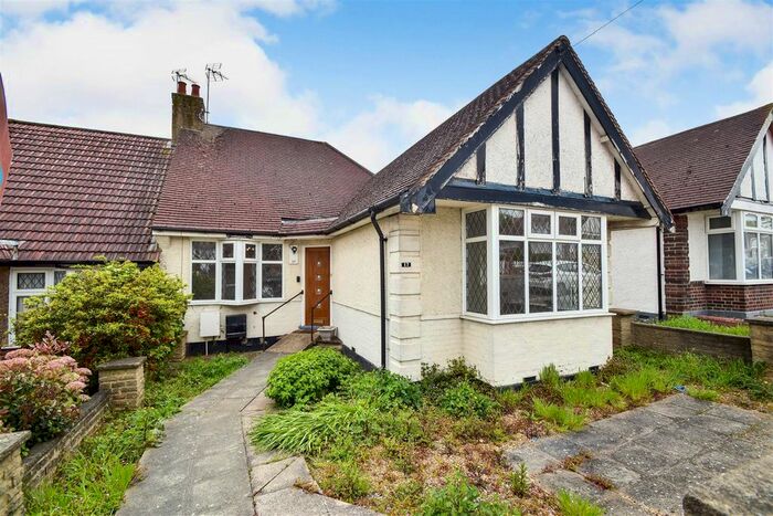 3 Bedroom Detached Bungalow To Rent In Milton Avenue, Barnet, EN5