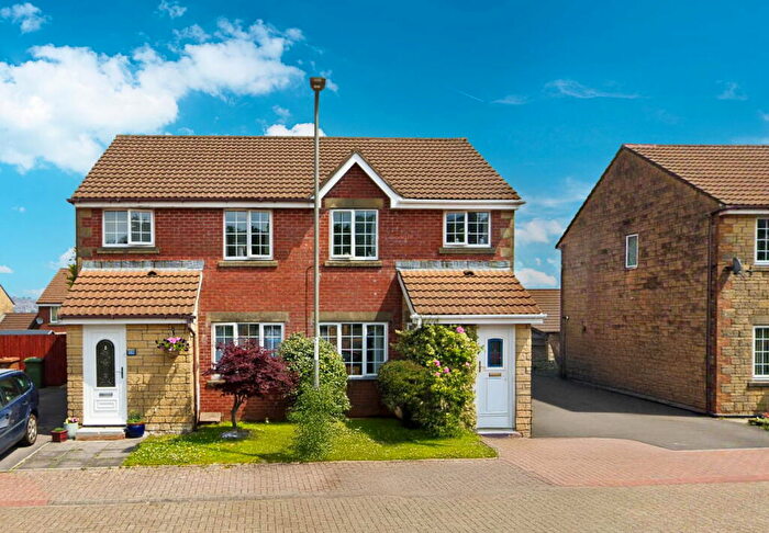 4 Bedroom Semi-Detached House For Sale In Cwrt Nant Y Felin, Caerphilly, CF83
