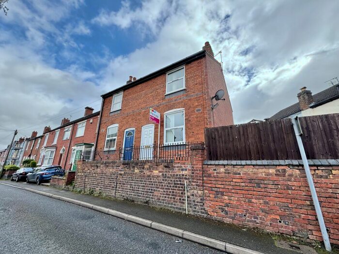 2 Bedroom House To Rent In Albert Street, Lye, Stourbridge, DY9