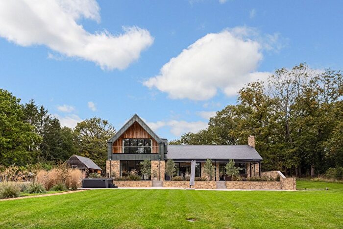 5 Bedroom Detached House For Sale In Woodside, Surrey, KT22