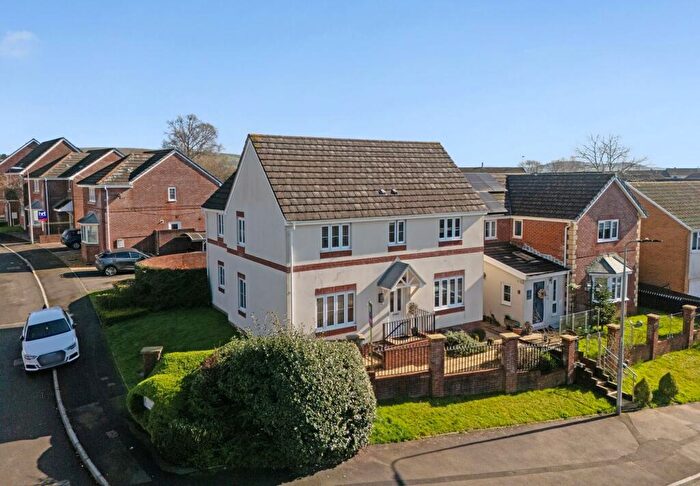 4 Bedroom Detached House For Sale In Maes Yr Eglwys, Church Village, CF38