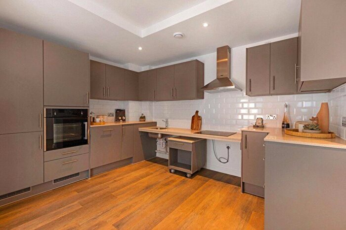 2 Bedroom Apartment To Rent In Temple Back, Bristol, Somerset, BS1