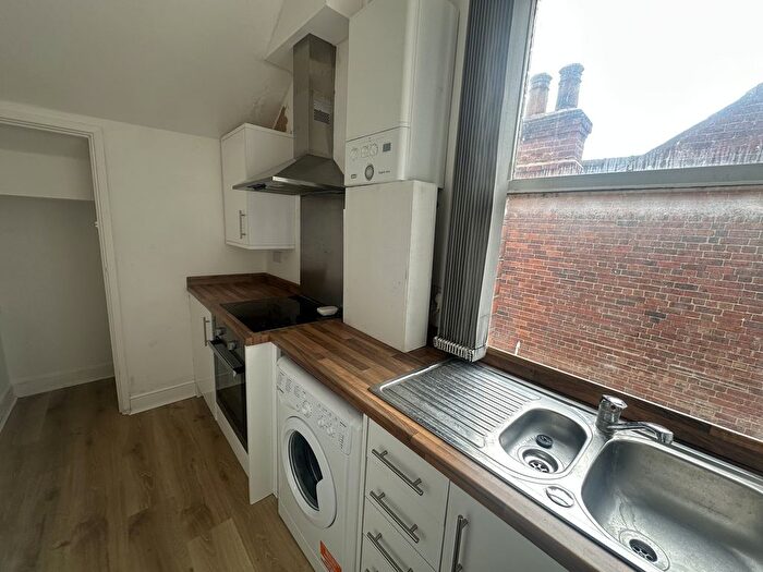 1 Bedroom Flat To Rent In Lawn Road, Doncaster, DN1