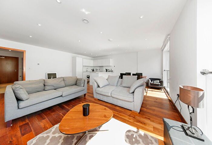 2 Bedroom Flat For Sale In Beaufort Court, Maygrove Road, NW6