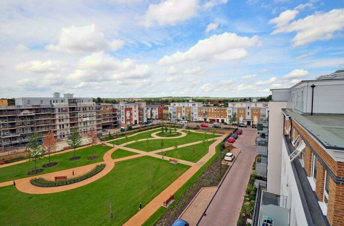 2 Bedroom Apartment To Rent In Heathland Court, Grebe Way, Maidenhead, Berkshire, SL6