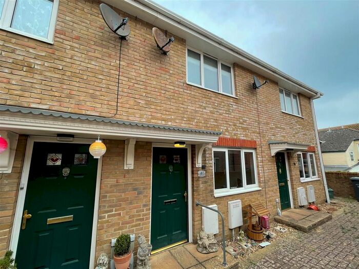 2 Bedroom Terraced House To Rent In Landguard Road, Shanklin, PO37