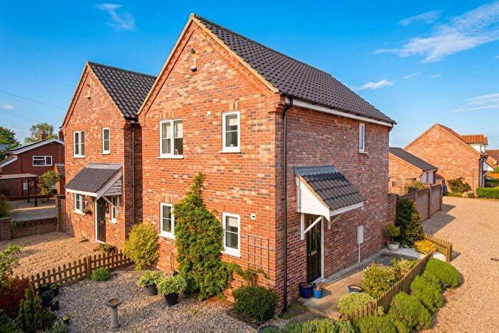 3 Bedroom Detached House For Sale In The Loke, Dereham Road, Norwich, NR5