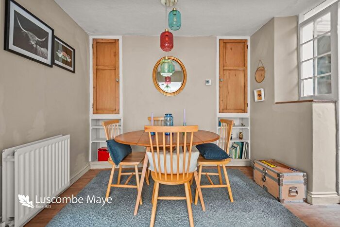 2 Bedroom Cottage For Sale In Phoenix Place, Kingsbridge, TQ7