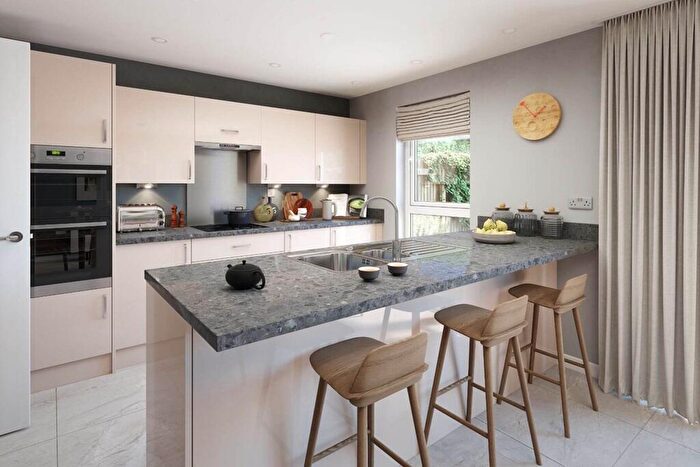 4 Bedroom Detached House For Sale In Stourbridge Road, Bromsgrove, B61