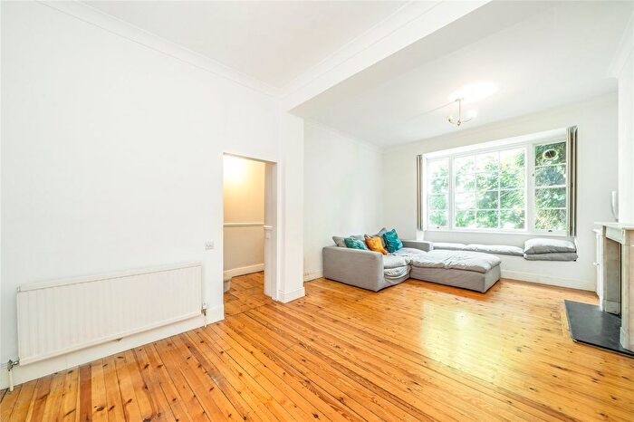 3 Bedroom Terraced House To Rent In Portobello Road, Notting Hill, London, W11