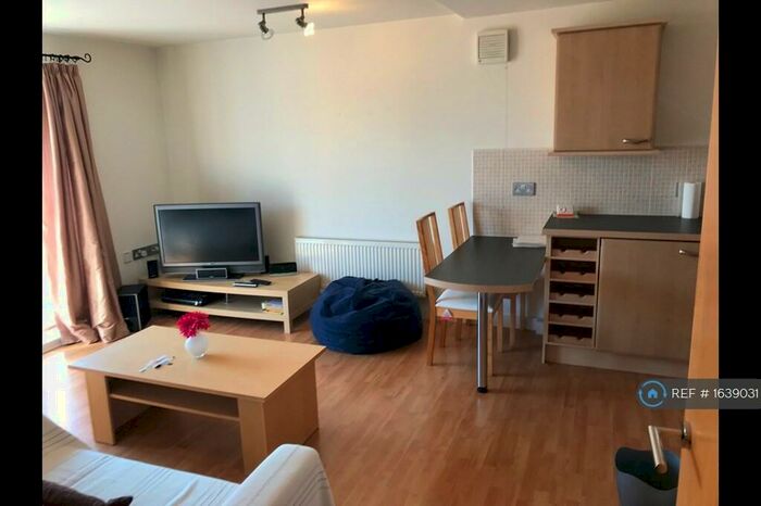 2 Bedroom Flat To Rent In Leadmill Court, Sheffield, S1