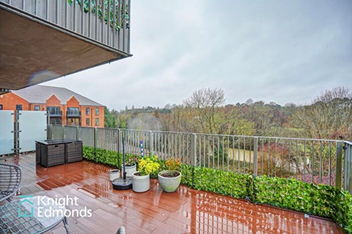 2 Bedroom Flat For Sale In Rosalind Drive, Ulysses House, ME14