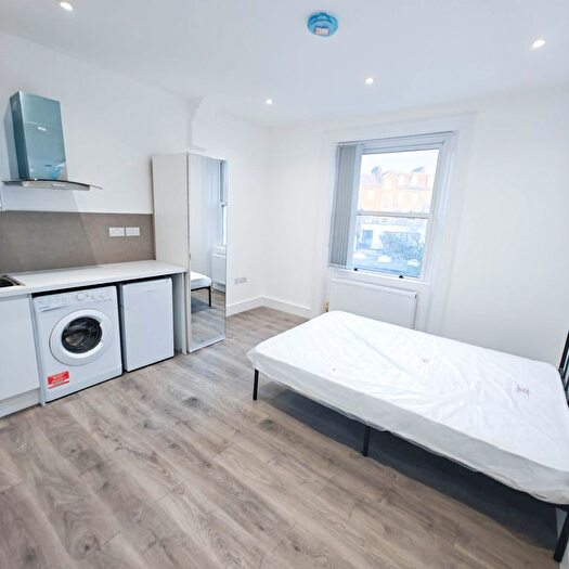 Studio To Rent In Florence Road, Ealing, W5