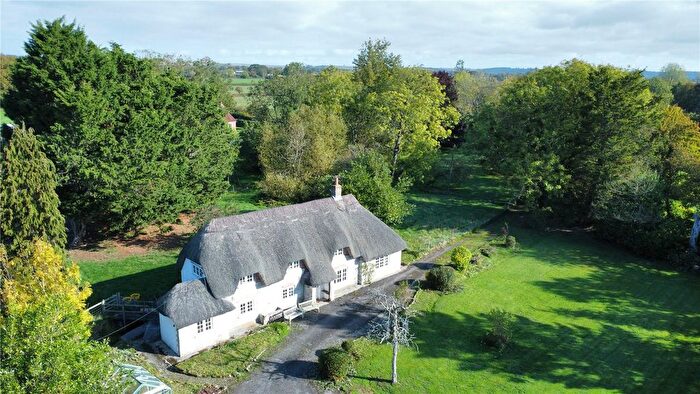 3 Bedroom Detached House For Sale In Shaftesbury Road, Mere, Warminster, Wiltshire, BA12