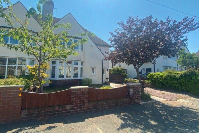 3 Bedroom Semi-Detached House To Rent In Meadowcroft Road, Wirral, CH47