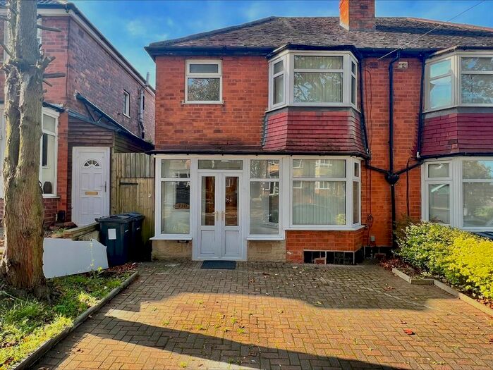 3 Bedroom Semi-Detached House To Rent In Bleak Hill Road, Erdington, Birmingham, B23