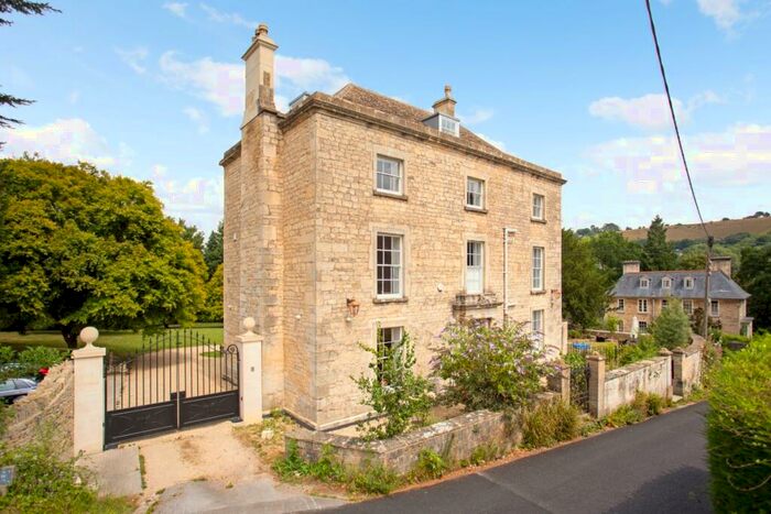 6 Bedroom Semi-Detached House To Rent In Selsley Road North Woodchester, GL5