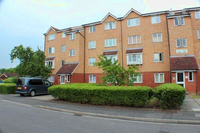 1 Bedroom Flat To Rent In Dunnock Close, London, N9